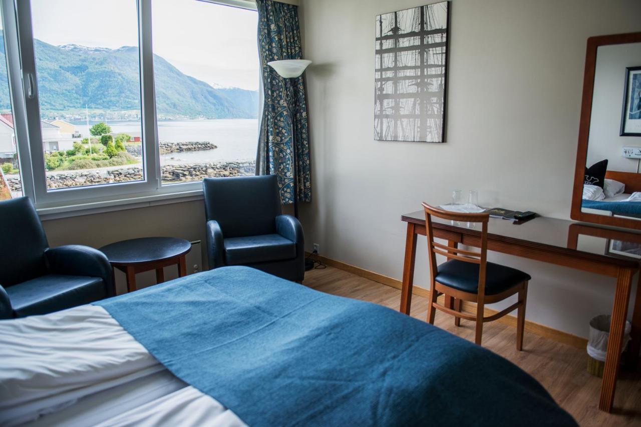 Leikanger Fjordhotel - Unike Hoteller المظهر الخارجي الصورة