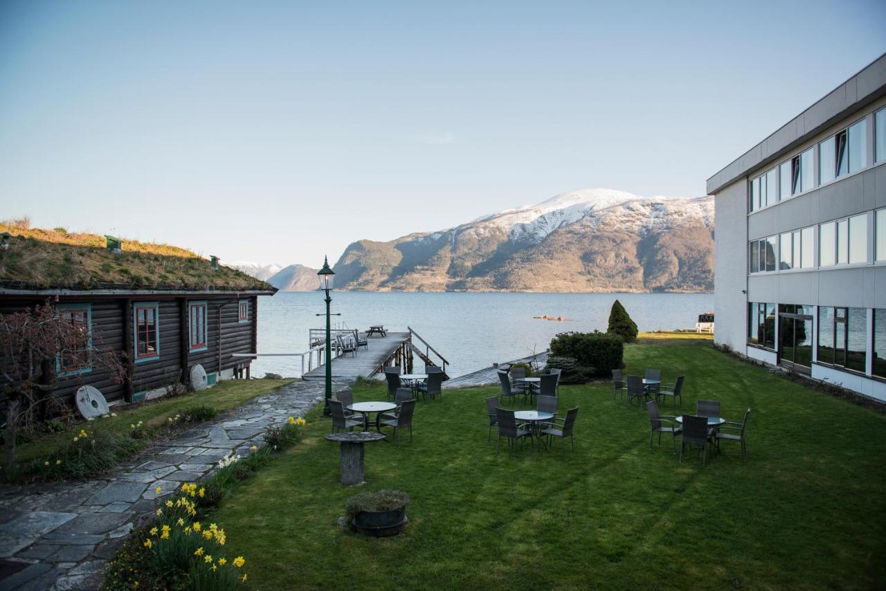 Leikanger Fjordhotel - Unike Hoteller المظهر الخارجي الصورة
