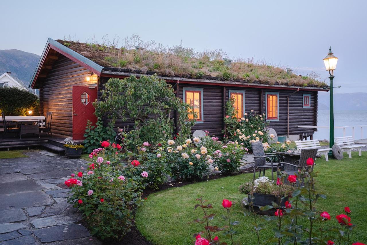Leikanger Fjordhotel - Unike Hoteller المظهر الخارجي الصورة