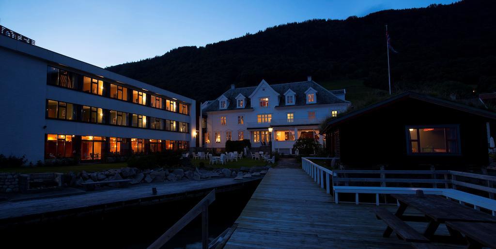 Leikanger Fjordhotel - Unike Hoteller المظهر الخارجي الصورة