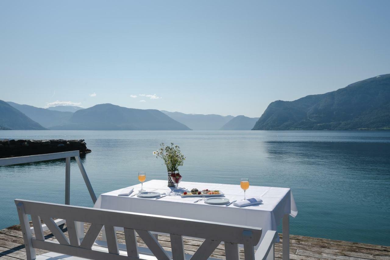 Leikanger Fjordhotel - Unike Hoteller المظهر الخارجي الصورة