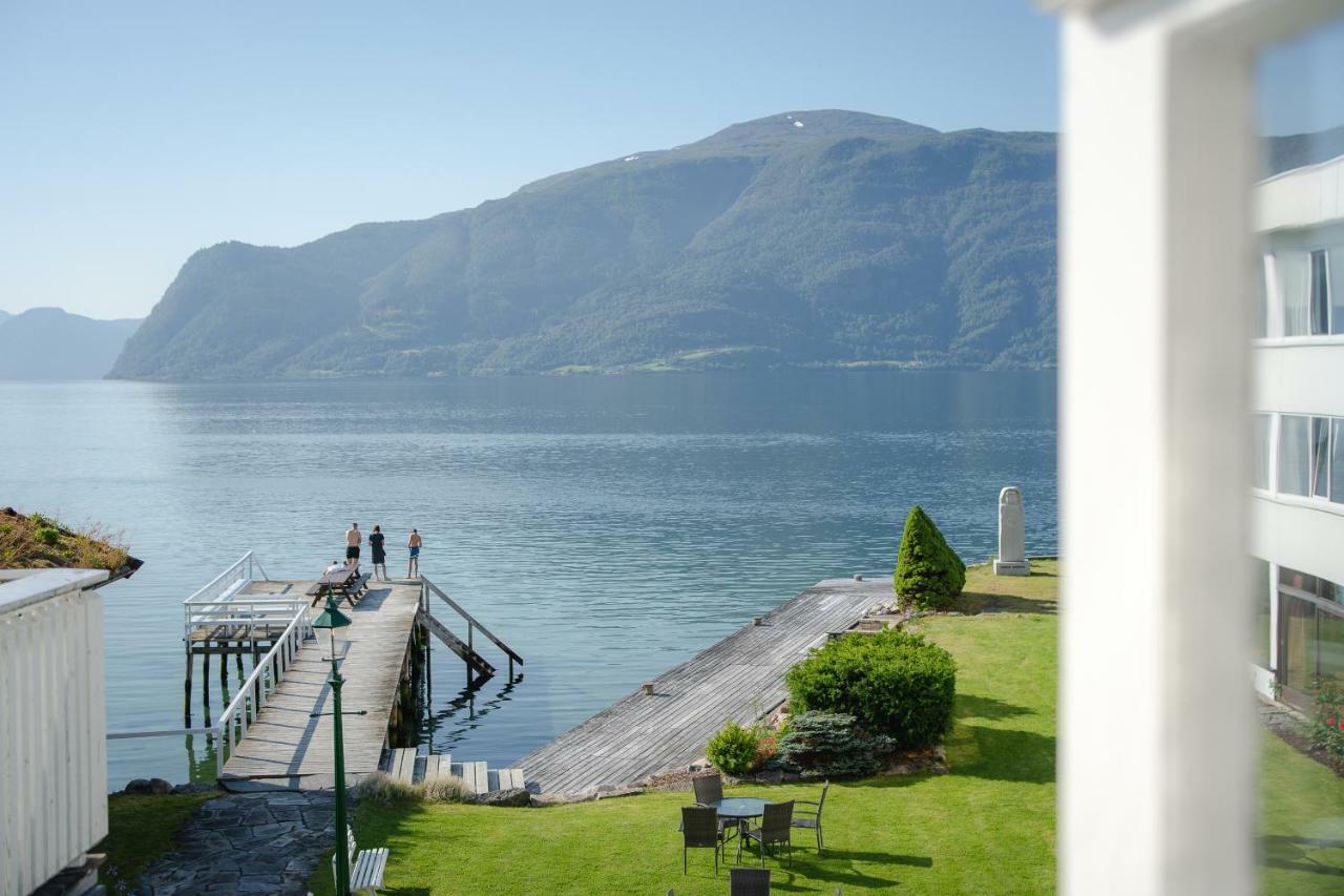 Leikanger Fjordhotel - Unike Hoteller المظهر الخارجي الصورة
