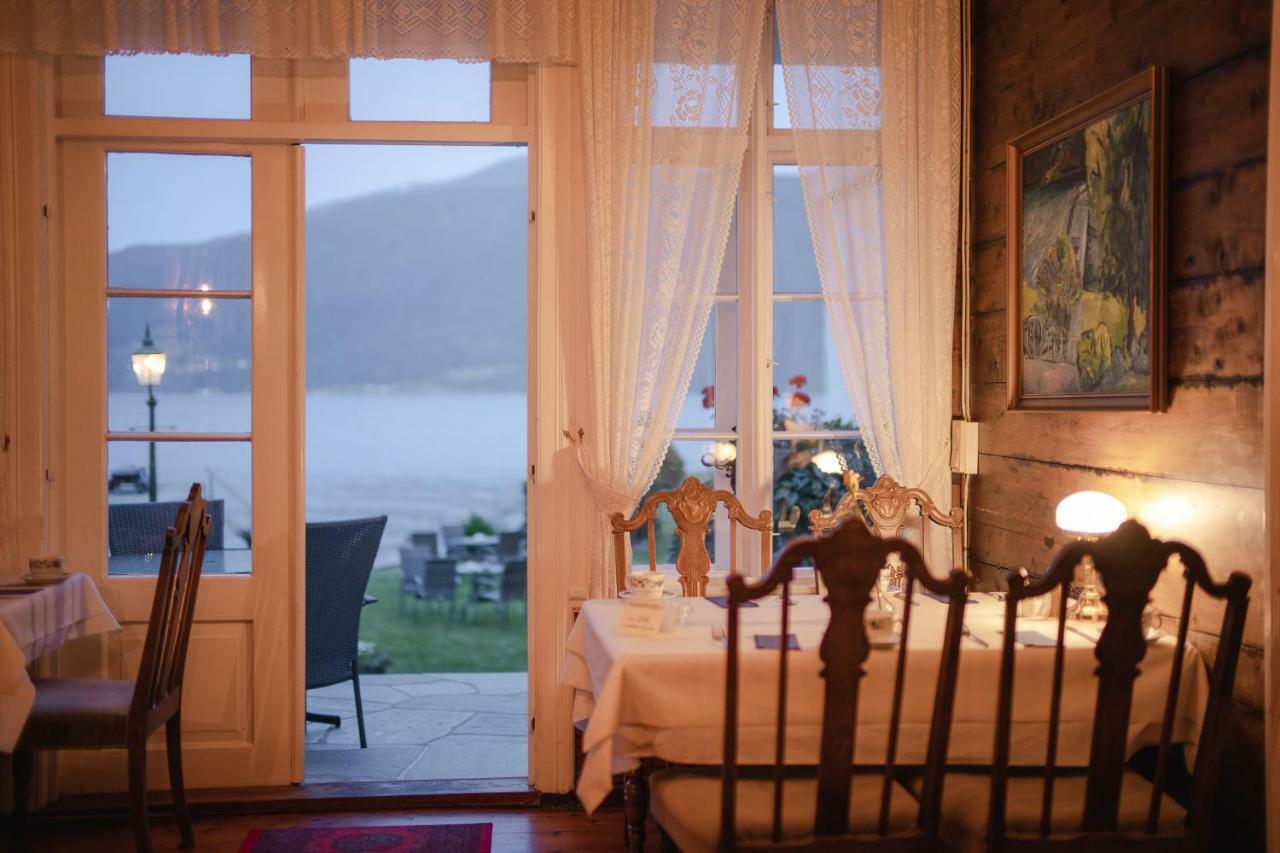 Leikanger Fjordhotel - Unike Hoteller المظهر الخارجي الصورة